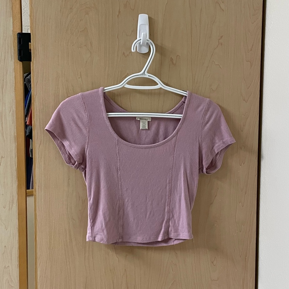 Pink Cropped Tee!